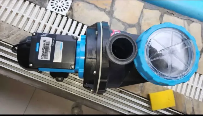 Vendo bomba pra piscina 1/2 cb Sodramar novo com