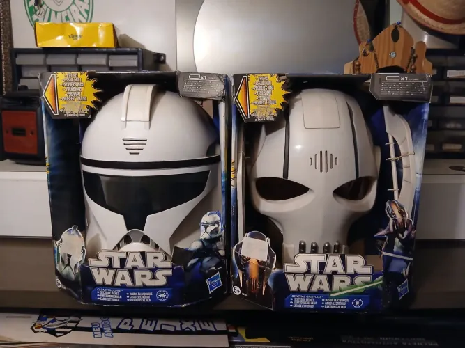 Máscaras de brinquedo colevionavel