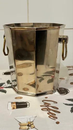 Balde de Gelo para Espumante/Vinho em Prata Maciça Antigo - Octogonal Magnífico (Pesado)