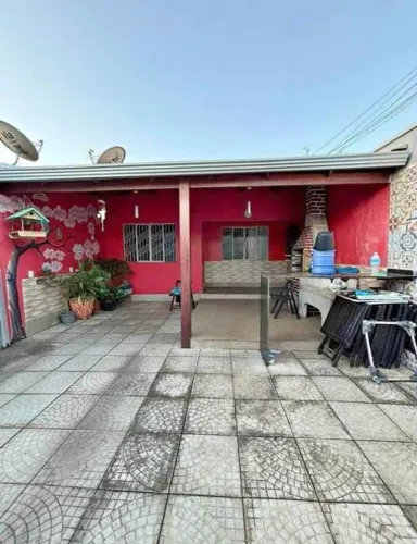Vendo linda casa no Petrópolis!