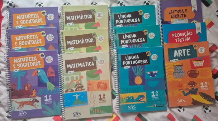 Livros SAS 1 ° Ano infantil Colégio Biângulo