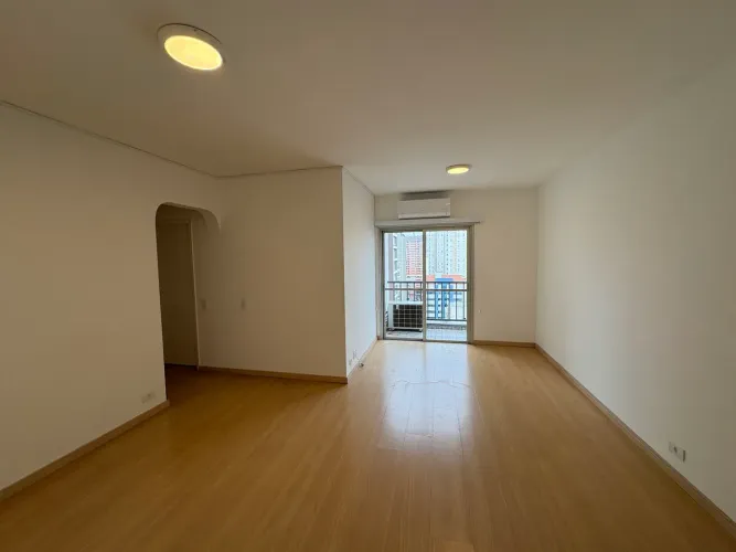 Apartamento para locação no bairro Moema - São Paulo/SP, Zona Sul