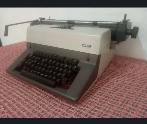 Máquina de datilografia