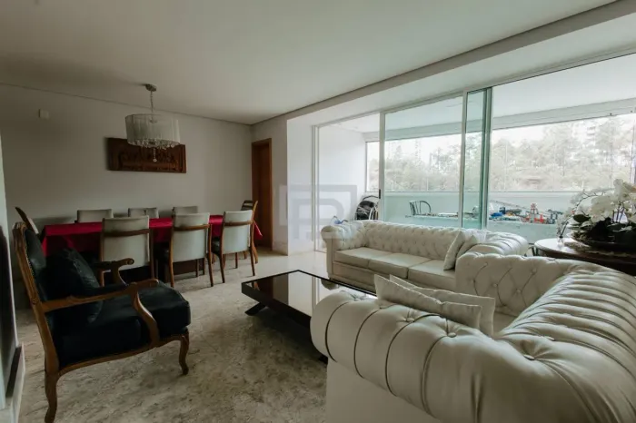 Apartamento com 4 quartos, Belvedere - Belo Horizonte