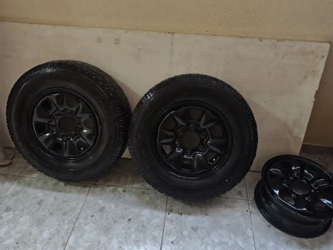 Roda aro 15 6 furos