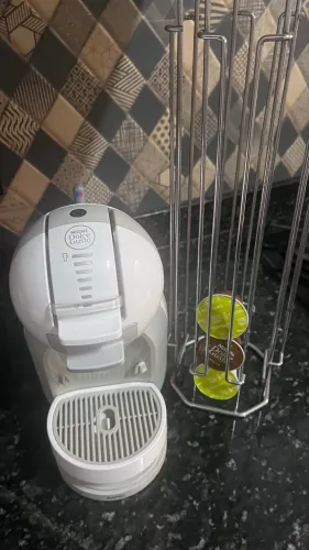 Cafeteira dolce gusto e suporte inox