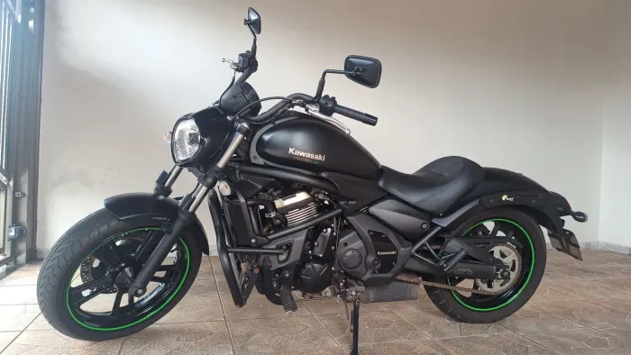 Kawasaki Vulcan 650s, 2023, Preto fosco, Km 2800, 44.500,00 (vendo)