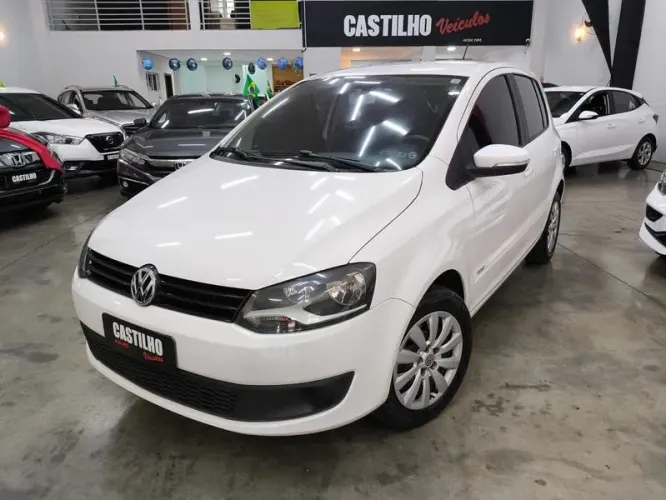 Volkswagen Fox 1.6 MI Total Flex 8V 5P 2013