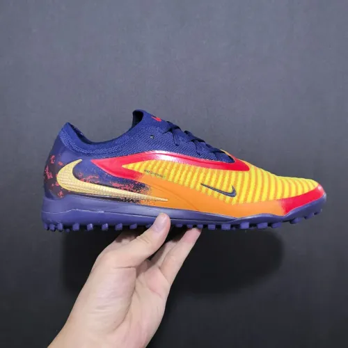 Tênis Society Nike Phantom TF - Velocidade Máxima