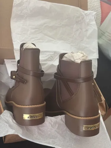 Bota colcci