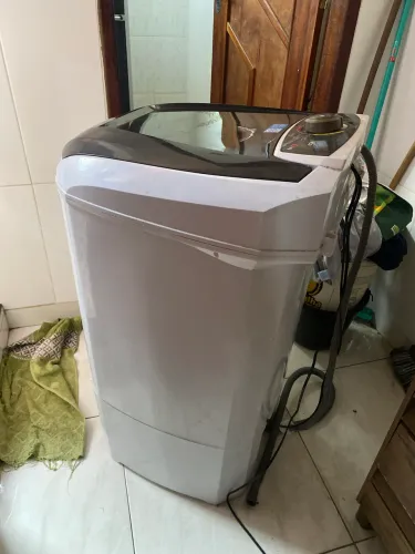 Tanquinho de Lavar Roupas Colormaq 10kg - 1 Ano de Uso 