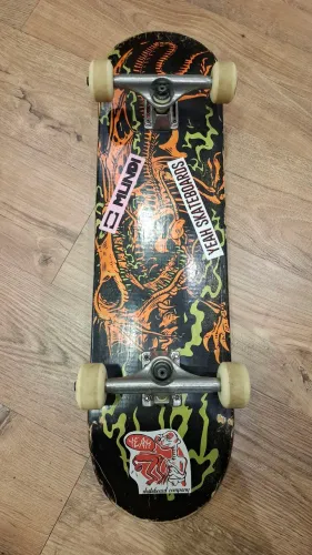Skate com pouco uso