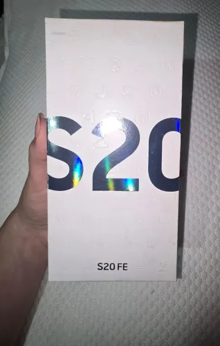 Samsung S20 FE- 256GB - Seminovo