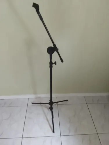 Pedestal tripé de microfone Lê Son