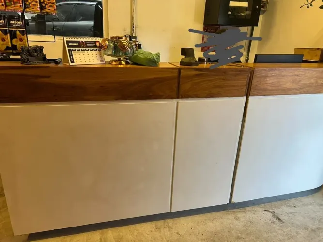 VENDO BALCÃO PARA RECEPÇÃO