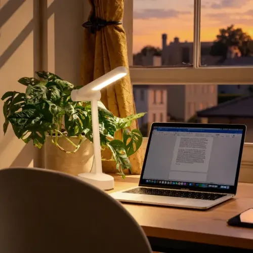 Luminária De Mesa Pelicano Articulado Led Integrado 4w
