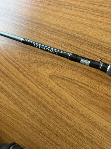 Vara pesca titan x 25 Lbs - carretilha