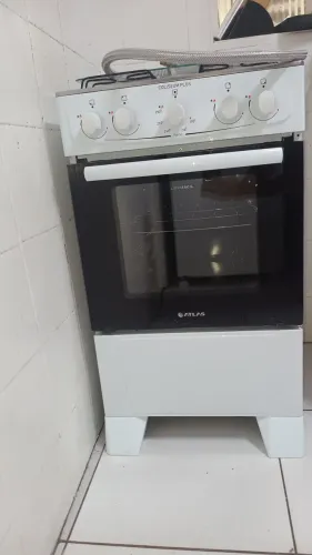 Fogão De Piso Atlas Coliseum Plus 4 Bocas Mesa Inox Forno 50 Litros Branco Bivolt