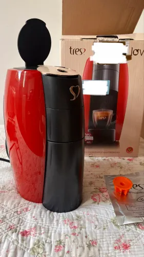 Cafeteira expresso 3 Corações Lov