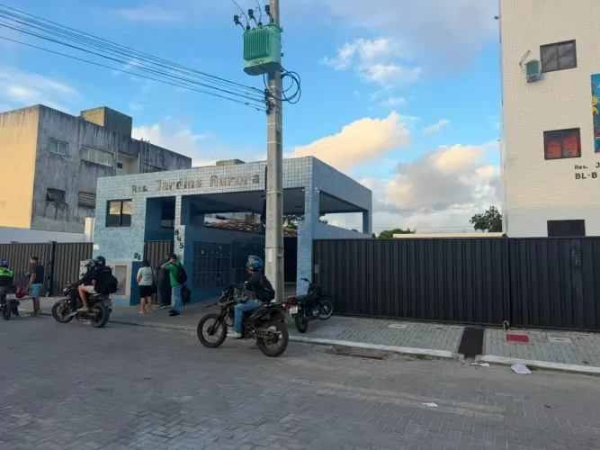 Imóvel para aluguel possui 48 metros quadrados com 2 quartos em Gramame - João Pessoa - PB