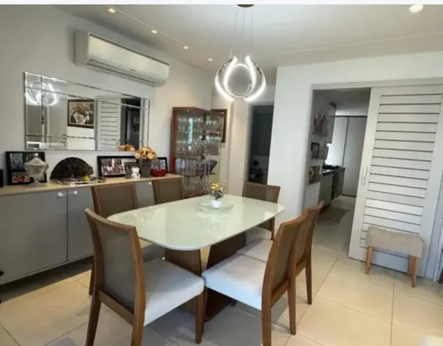 VENDA - Excelente apt. com 131 m² , 4 qts sendo 2 suites,3 vagas de garagem Miramar - João
