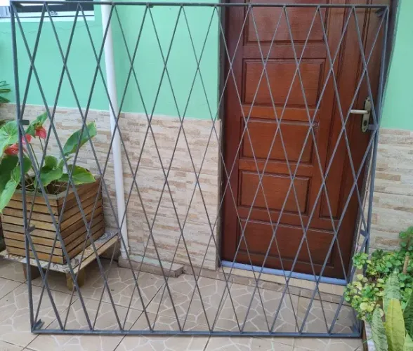 Grade de Ferro Impecável