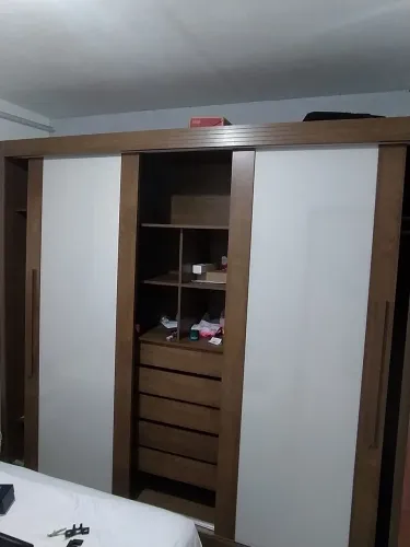 Guarda roupa