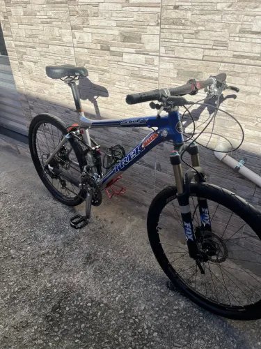Bicicleta aro 26 trek top fuel 8