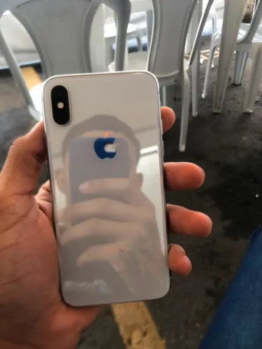 iPhone X