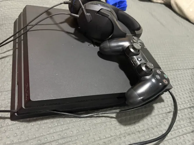 Ps4 pro a venda, ótimo estado de preservação e funcionamento perfeito