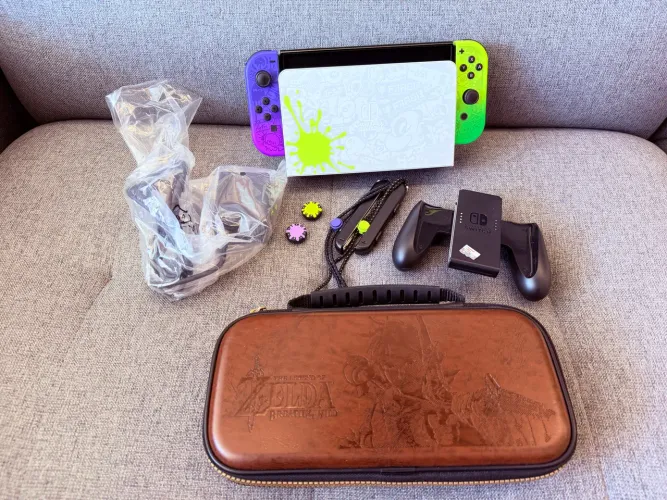Nintendo Switch OLED Splatoon 3 + case + Cartão 128GB