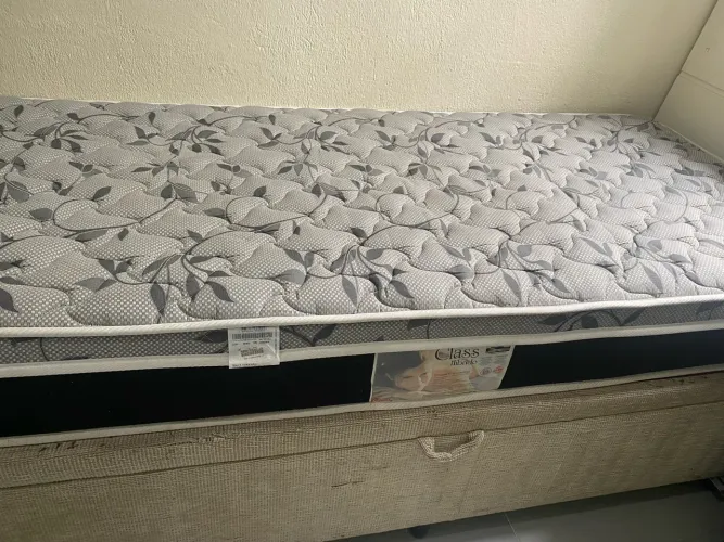 Cama box com baú