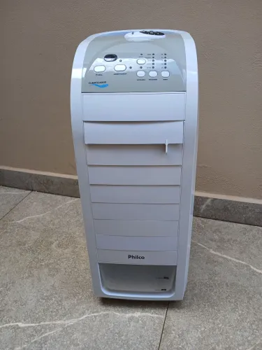 climatizador de ar portátil da Philco modelo PCL1F