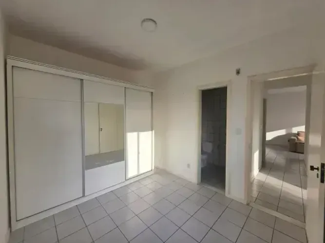 CHAPADA. BOSQUE DOS INGLESES. APTO COM 3 QUARTOS SENDO 1 SUITE, SALA PARA 2 AMBIENTES E 1