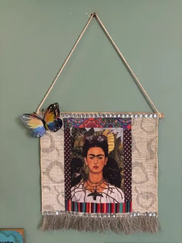 Lindas flâmulas decorativas Frida Kahlo