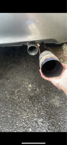 Ponteira esportiva de 4 polegadas/ sem necessidade de adaptação em qualquer carro 