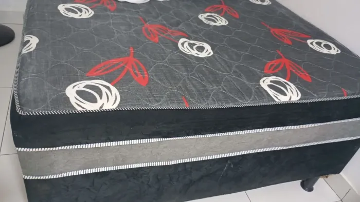 Cama casal nova