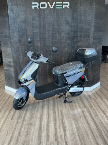 AUTOPROPELIDO MotoChefe DOT com Baú 1000W - Sem CNH e Sem Emplacamento