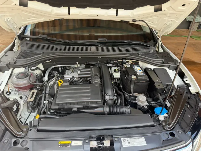 Volkswagen Jetta Comfortline 1.4 TSI 16V 4P Aut. 2018