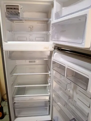 Vendo essa geladeira 