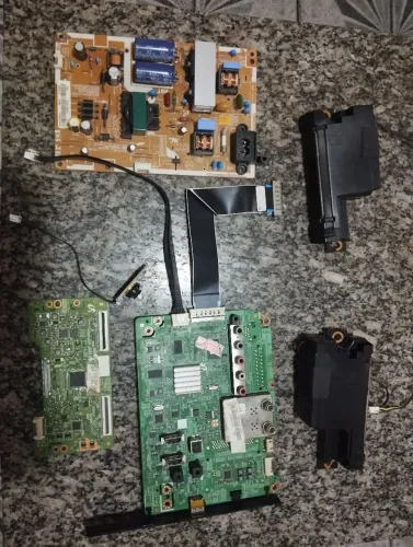 Kit completo de placas tv Samsung UN32 tcom placa principal, fonte auto falante e controle