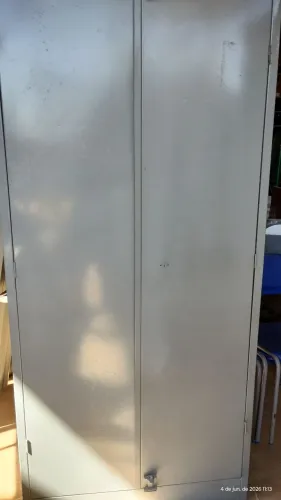 Vendo armário de aço 