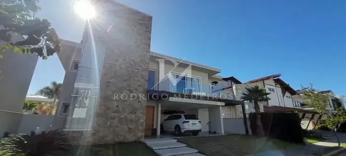 Casa em condomínio com 4 quartos no Rio Tavares, Florianópolis