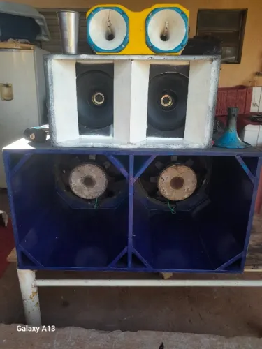 Vendo som automotivo 