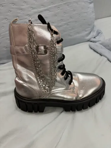 Bota prateada 