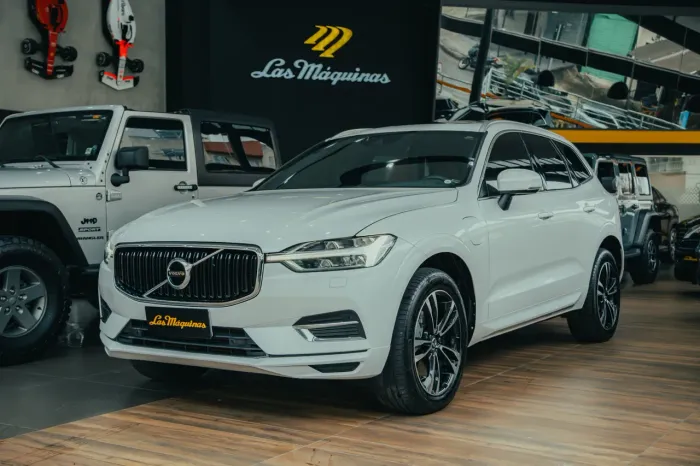 Volvo XC-60 XC 60 T-8 Híbrido Momentum 2.0 5P 2020
