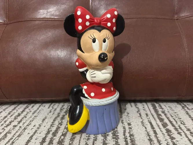 Cofre da Minnie Disney.