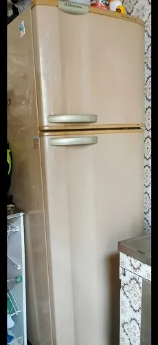 Geladeira grande no Estado