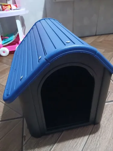 Vendese  2  casinha nova tamanho 3
