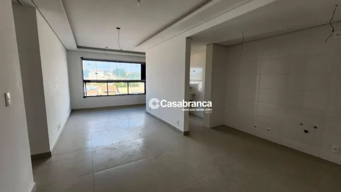 Apartamento com 03 quartos à venda no Jardim Vera Cruz em Sorocaba/SP.